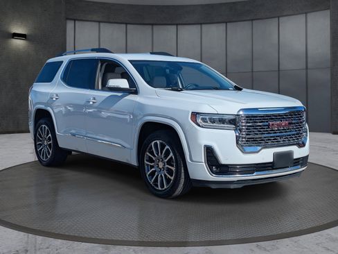 Used 2021 GMC Acadia Denali w/ Denali Technology Package image 8