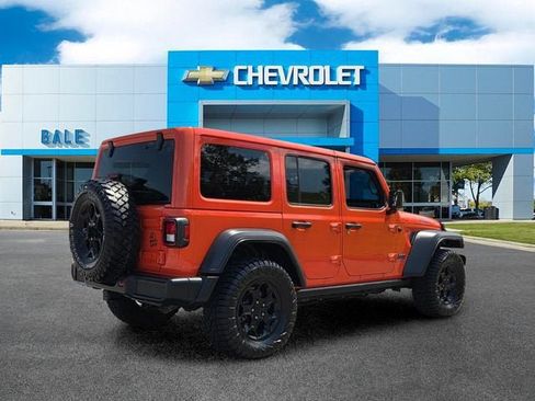 Used 2023 Jeep Wrangler Unlimited w/ Cold Weather Group AWD/4WD image 3