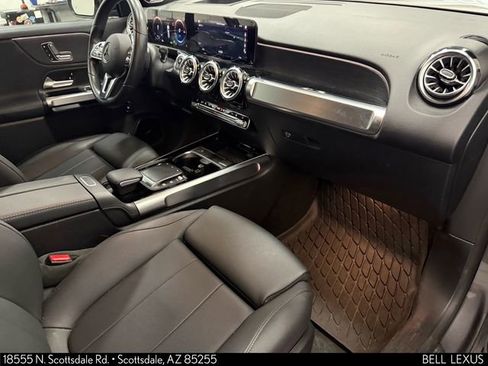 Used 2023 Mercedes-Benz EQB 300 300 image 24