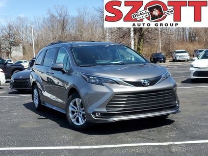 New 2026 Toyota Sienna XLE
