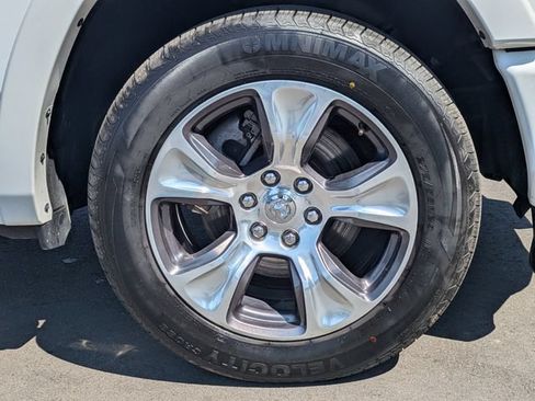 Used 2022 RAM 1500 Laramie AWD/4WD image 10