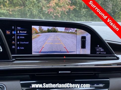 Used 2021 Cadillac Escalade Premium Luxury w/ LPO, Illumination Package image 31