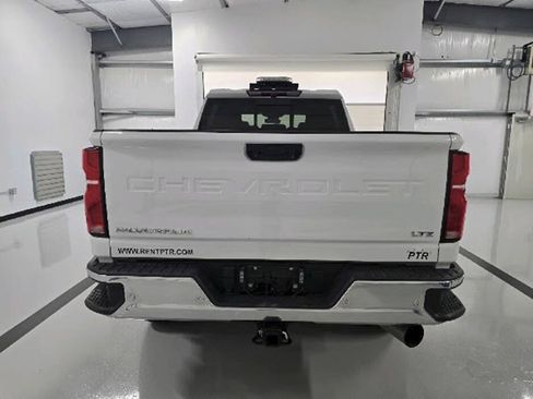 Used 2024 Chevrolet Silverado 2500 LTZ w/ LTZ Plus Package AWD/4WD image 8