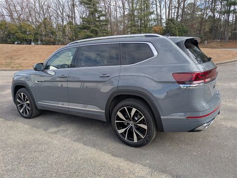 New 2026 Volkswagen Atlas SEL Premium R-Line image 6