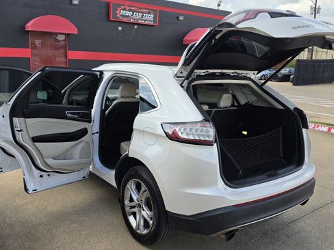 Used 2016 Ford Edge Titanium w/ Technology Package image 18