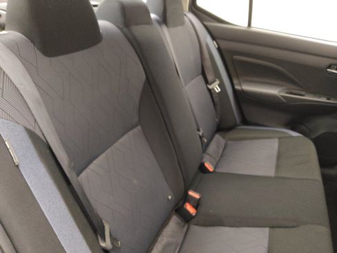 Used 2025 Nissan Versa SV FWD image 19