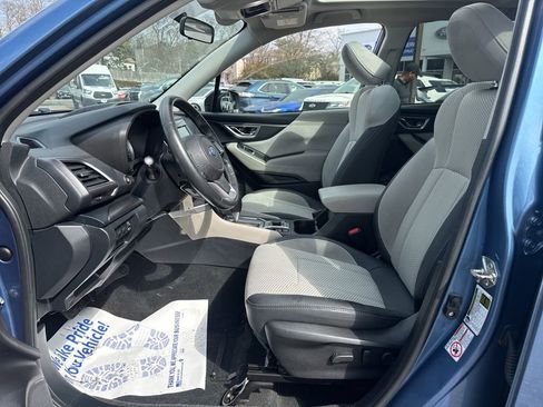 Used 2019 Subaru Forester Premium w/ All-Weather Package image 21