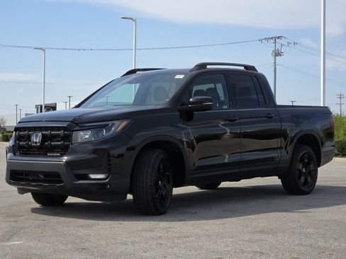 Used 2025 Honda Ridgeline Black Edition image 16