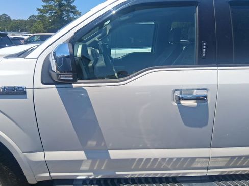 Used 2018 Ford F150 Lariat AWD/4WD image 3