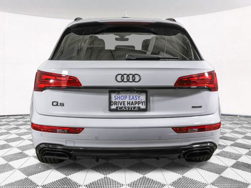 Used 2024 Audi Q5 e Premium Plus w/ Premium Plus Package image 17