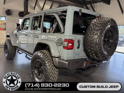 Used 2025 Jeep Wrangler Unlimited Sahara w/ Safety Group AWD/4WD image 5