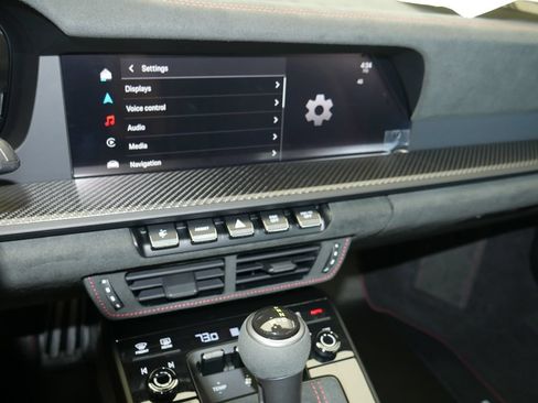 Certified 2025 Porsche 911 GT3 RWD image 22