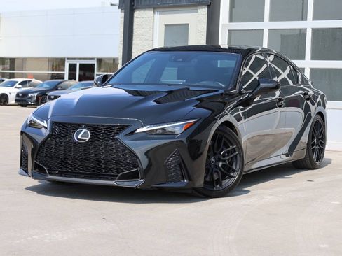 Used 2024 Lexus IS 500 RWD image 3