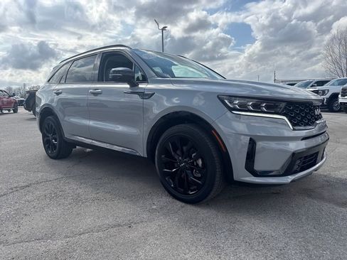Used 2023 Kia Sorento SX image 8