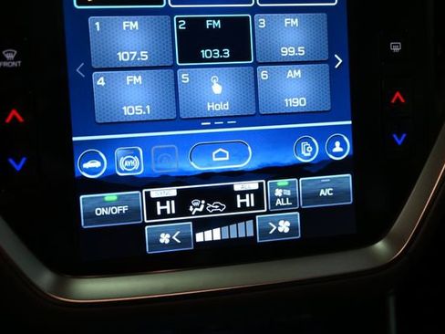 Used 2025 Subaru Crosstrek 2.0i Premium image 33