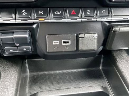 Used 2021 GMC Sierra 1500 Elevation image 23