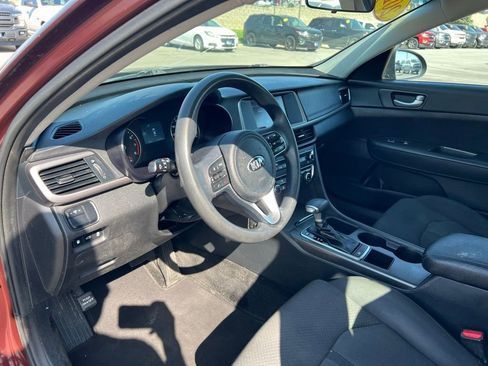 Used 2018 Kia Optima LX FWD image 17