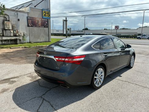 Used 2013 Toyota Avalon XLE Touring FWD image 5