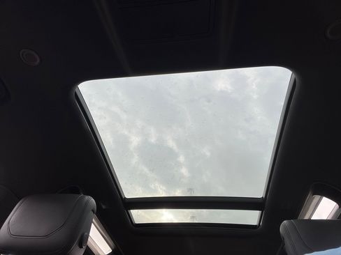 Used 2022 Land Rover Defender 90 V8 image 13