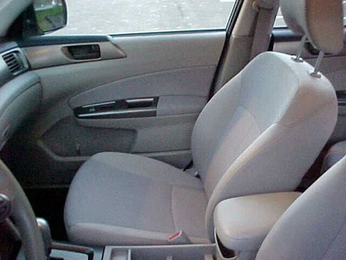 Used 2011 Subaru Forester 2.5X AWD/4WD image 15