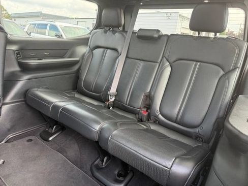 Certified 2022 Jeep Wagoneer Series II w/ Convenience Group I AWD/4WD image 25
