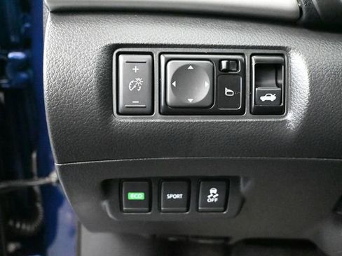 Used 2018 Nissan Sentra SV image 27