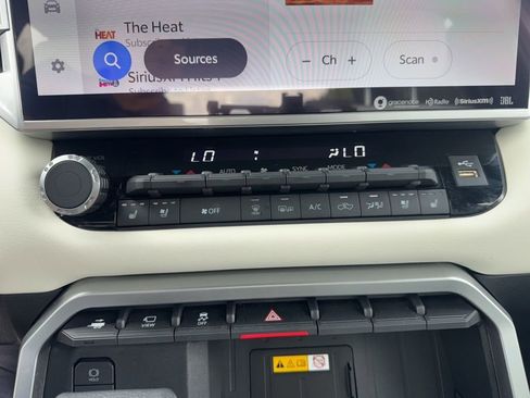 Used 2024 Toyota Tundra Capstone image 21