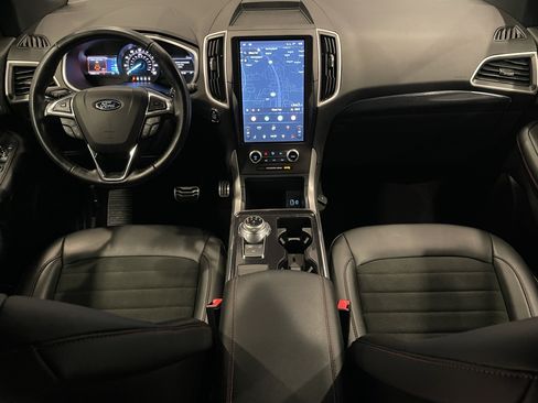 Used 2021 Ford Edge ST-Line w/ Class II Trailer Tow Package AWD/4WD image 16