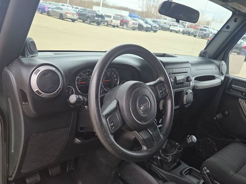 Used 2012 Jeep Wrangler Sport AWD/4WD image 17