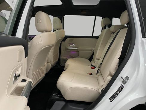 Certified 2026 Mercedes-Benz GLB 250 4MATIC image 29