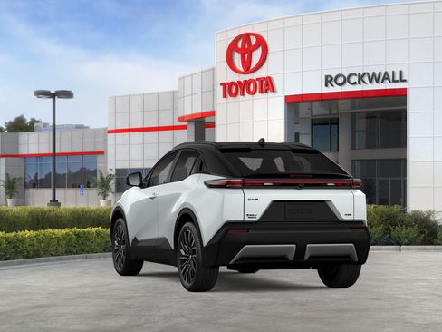 New 2026 Toyota C-HR AWD/4WD image 40
