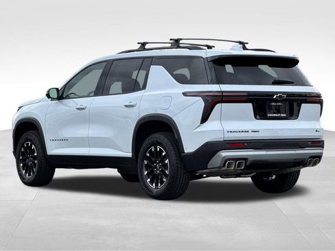 New 2026 Chevrolet Traverse Z71 w/ Enhanced Driving Package AWD/4WD image 3