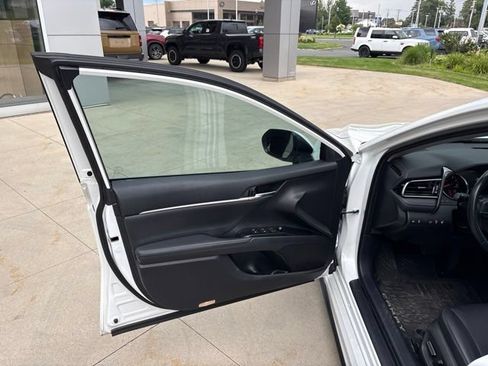 Used 2020 Toyota Camry XSE AWD/4WD image 23