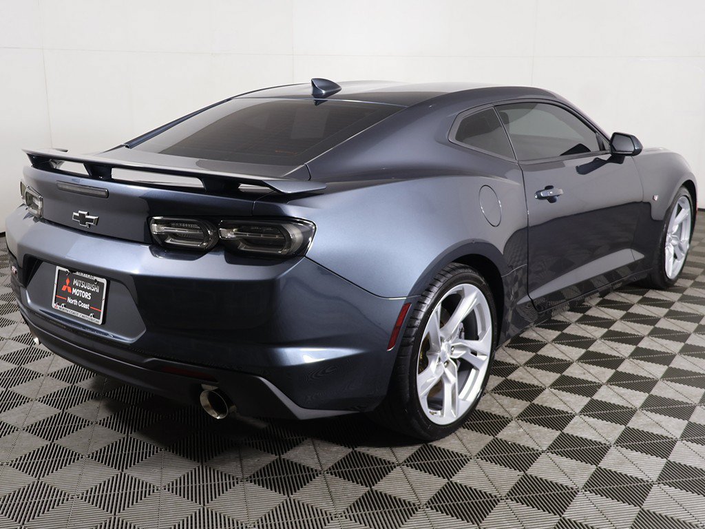 Used 2021 Chevrolet Camaro SS RWD image 7