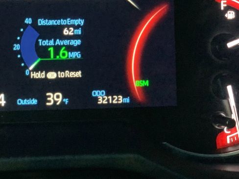 Used 2024 Toyota RAV4 LE image 33