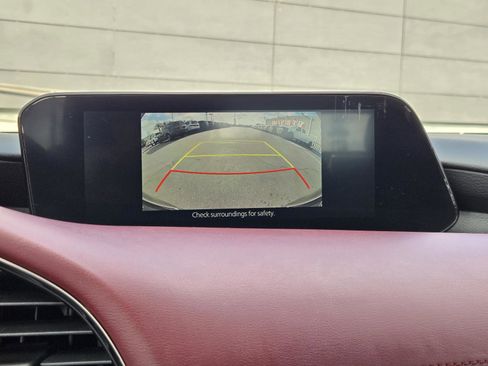 Used 2022 MAZDA MAZDA3 s image 8