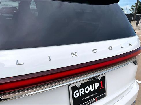 Used 2020 Lincoln Aviator Reserve w/ Equipment Group 202A AWD/4WD image 30
