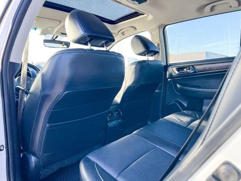 Used 2017 Subaru Outback 2.5i Limited image 10