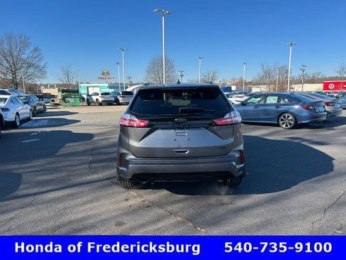 Used 2023 Ford Edge SE w/ Black Appearance Package image 5