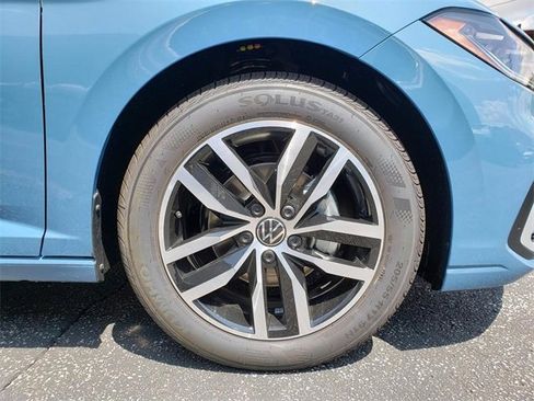 New 2025 Volkswagen Jetta SE image 12