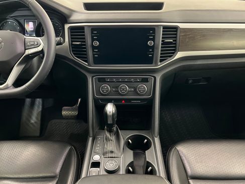 Used 2021 Volkswagen Atlas SE w/ Panoramic Sunroof Package AWD/4WD image 14