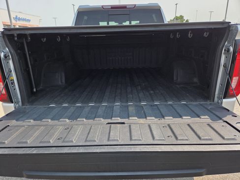 Used 2019 GMC Sierra 1500 SLT w/ SLT Premium Plus Package AWD/4WD image 12