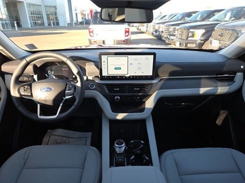 New 2026 Ford Explorer Platinum w/ LUX Leather Package image 29