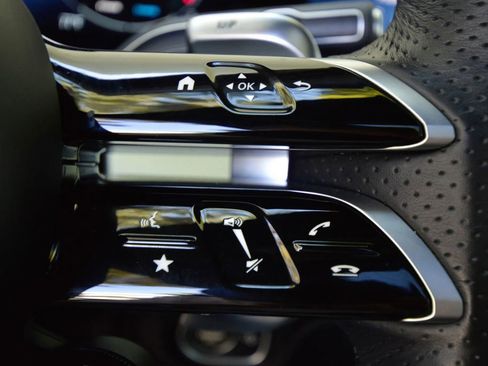 Used 2025 Mercedes-Benz GLE 53 AMG 4MATIC image 45