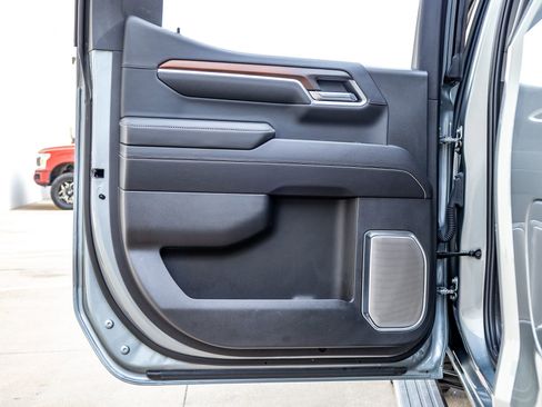 Used 2025 GMC Sierra 1500 Denali w/ Denali Reserve Package image 37