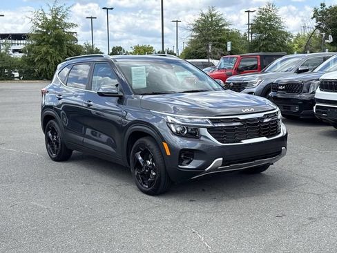 Used 2026 Kia Seltos EX w/ EX Sunroof Package FWD image 1