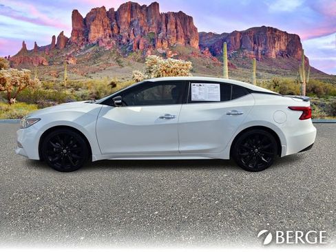Used 2017 Nissan Maxima SR w/ Midnight Edition image 3