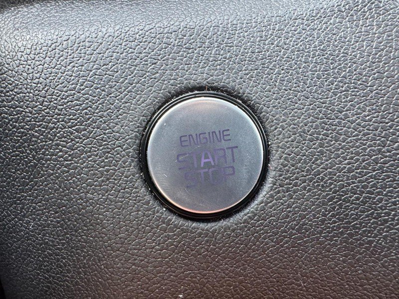 Used 2021 Kia Sorento S w/ Panoramic Sunroof Package FWD image 23