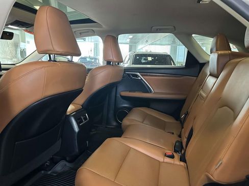 Used 2022 Lexus RX 350L Premium w/ Premium Package AWD/4WD image 9