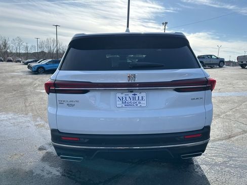 Used 2025 Buick Enclave Preferred image 4